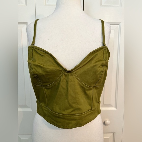 NWT LITA by Ciara Strapless Corset in Avocado
Size XL - Picture 8 of 14